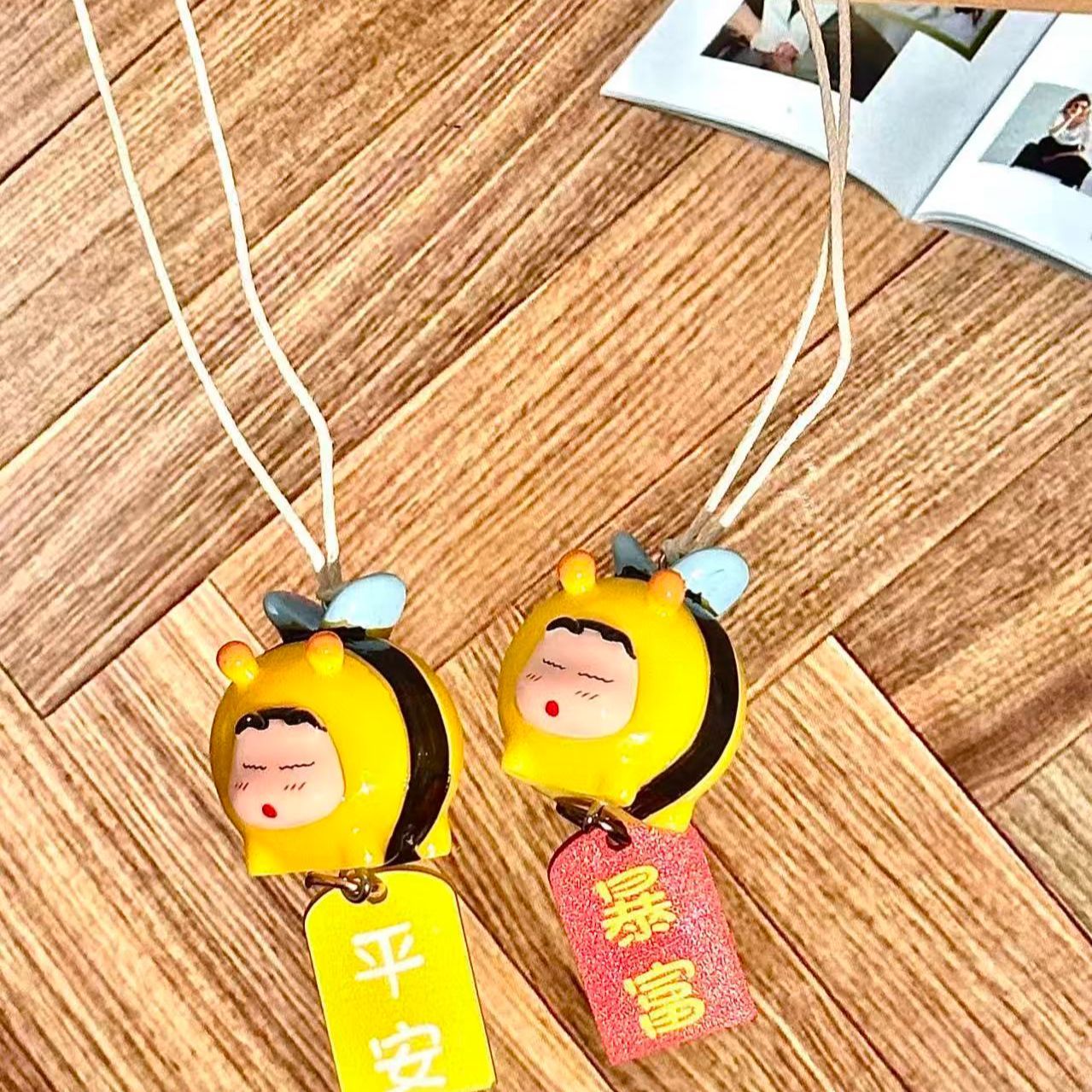 Figurine de cosplay d'abeille  - Car Accessories Website avis et prix